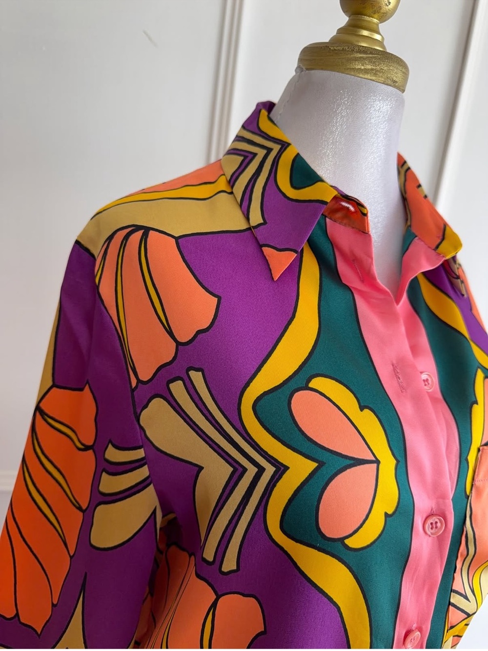 Zara NWT satin Vibrant Floral Print Button-Down Shirt in Purple, Orange & Yellow - Picture 5 of 9